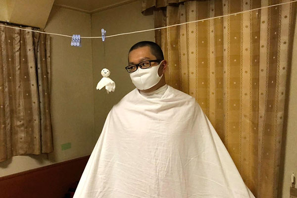 てるてる坊主と坊主
