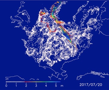 Figure 6：Distribution of particles for July 20, 2016, which are first arrayed over the ice-covered area on December 1, 2015 and are moved based on the satellite-derived daily-ice velocity.