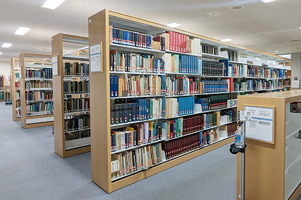 情報図書室